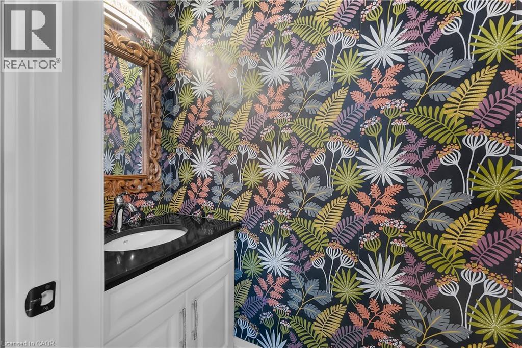 155 Susan Drive, Fonthill, Ontario  L2E 7K8 - Photo 16 - 40771480