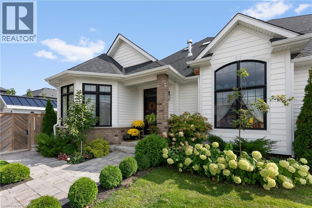 155 Susan Drive, Fonthill, Ontario  L2E 7K8 - Photo 3 - 40771480