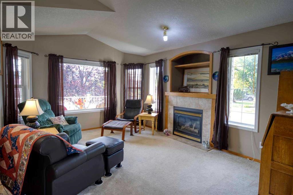161 West Lakeview Drive, Chestermere, Alberta  T1X 1H7 - Photo 9 - A2257185