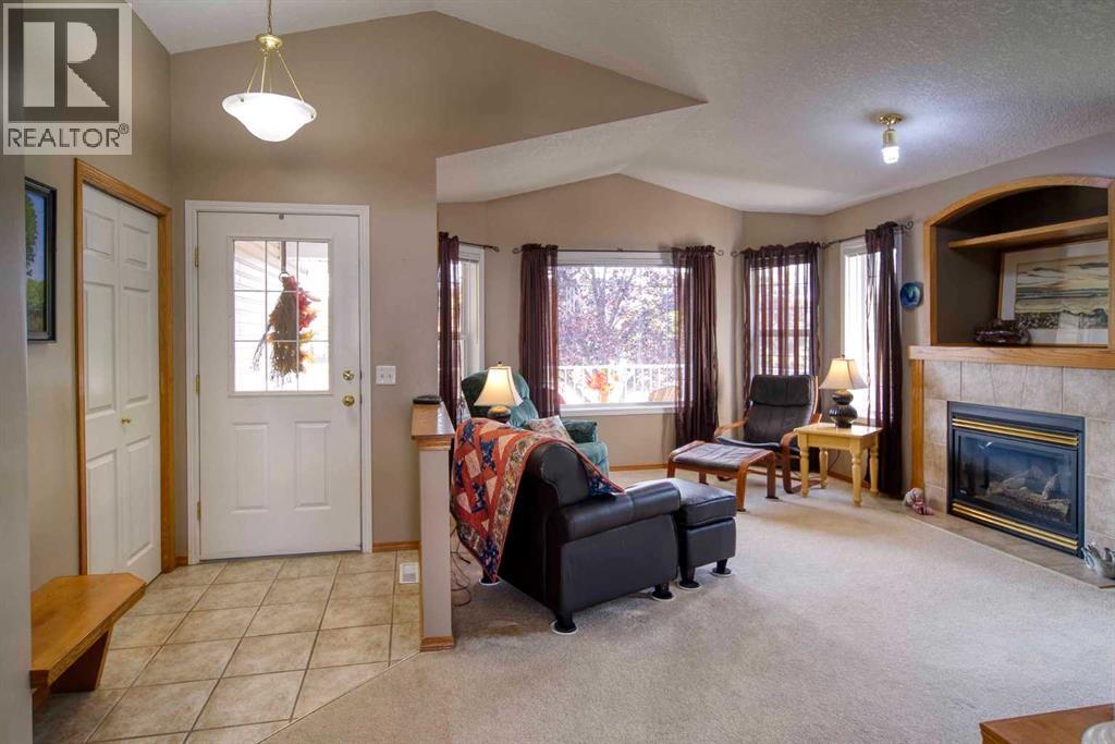 161 West Lakeview Drive, Chestermere, Alberta  T1X 1H7 - Photo 8 - A2257185