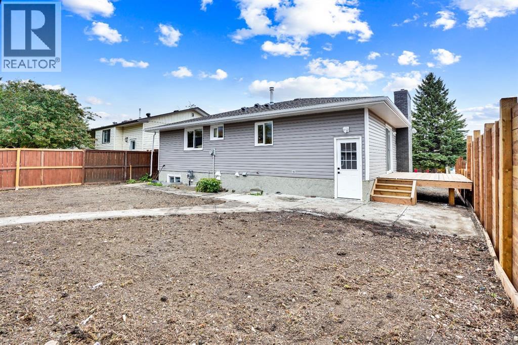 6336 Pineridge Road Ne, Calgary, Alberta  T1Y 1M5 - Photo 35 - A2262401