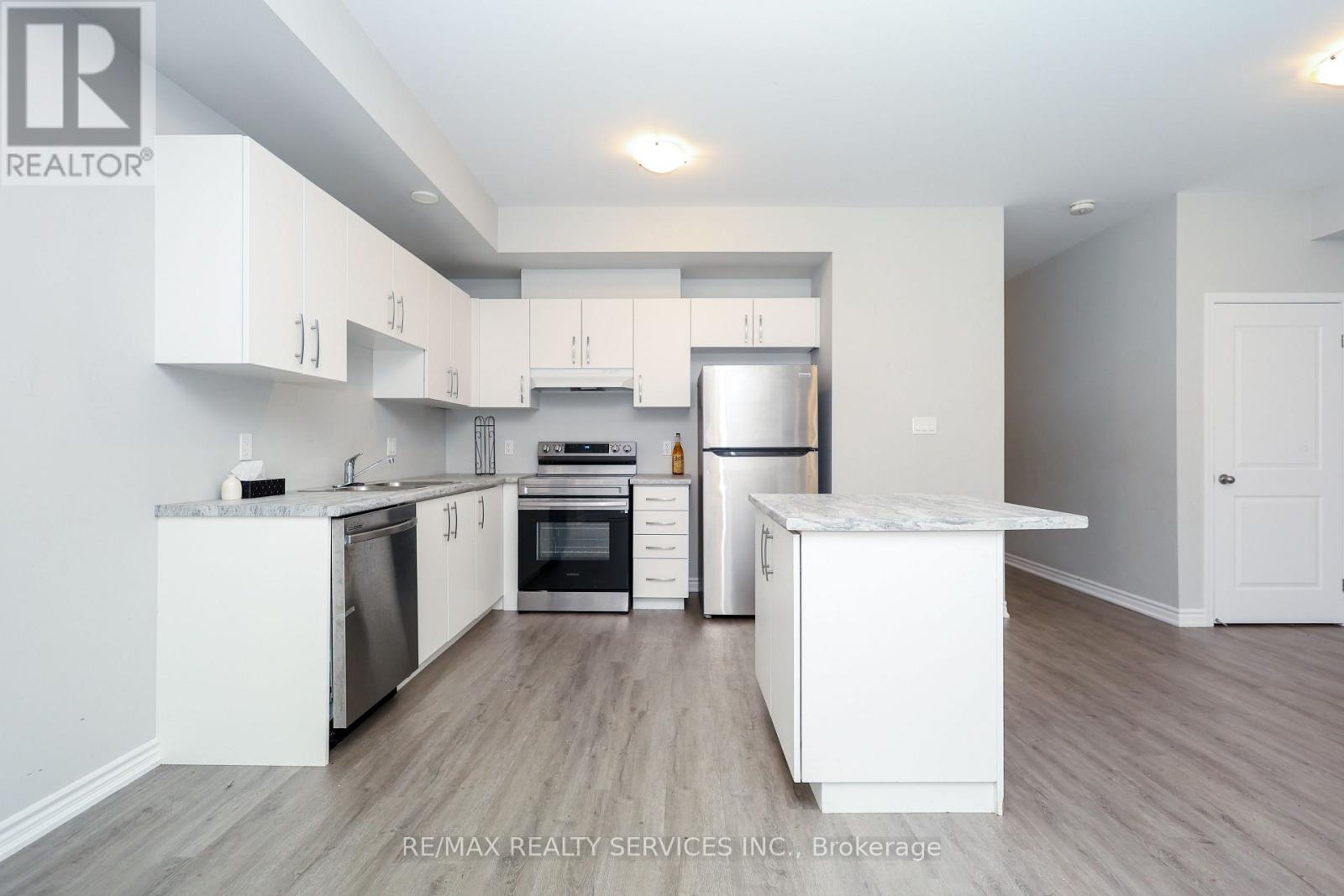 17 - 35 Perenack Avenue, Welland (Broadway), Ontario  L3C 2C6 - Photo 17 - X12447349