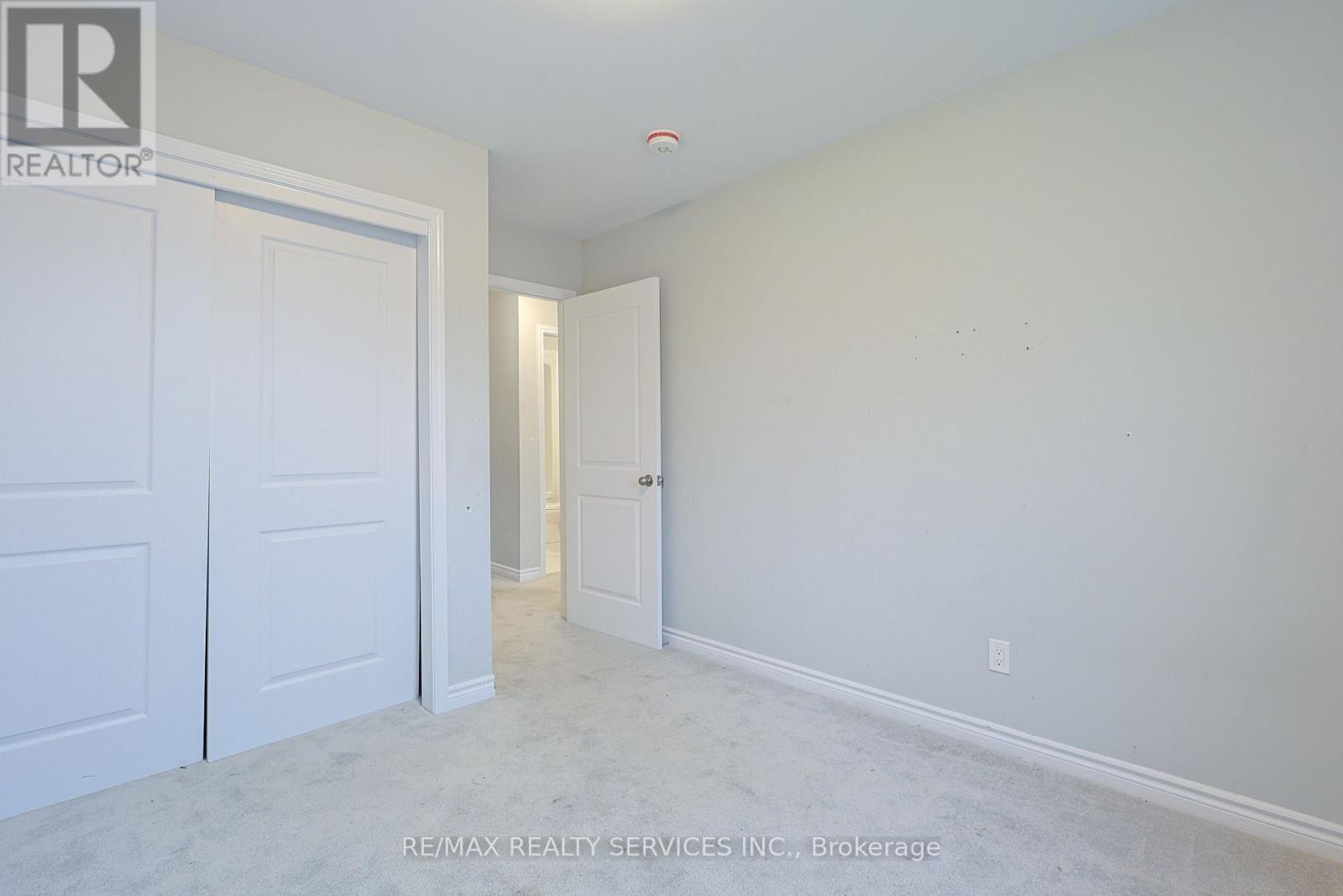 17 - 35 Perenack Avenue, Welland (Broadway), Ontario  L3C 2C6 - Photo 29 - X12447349