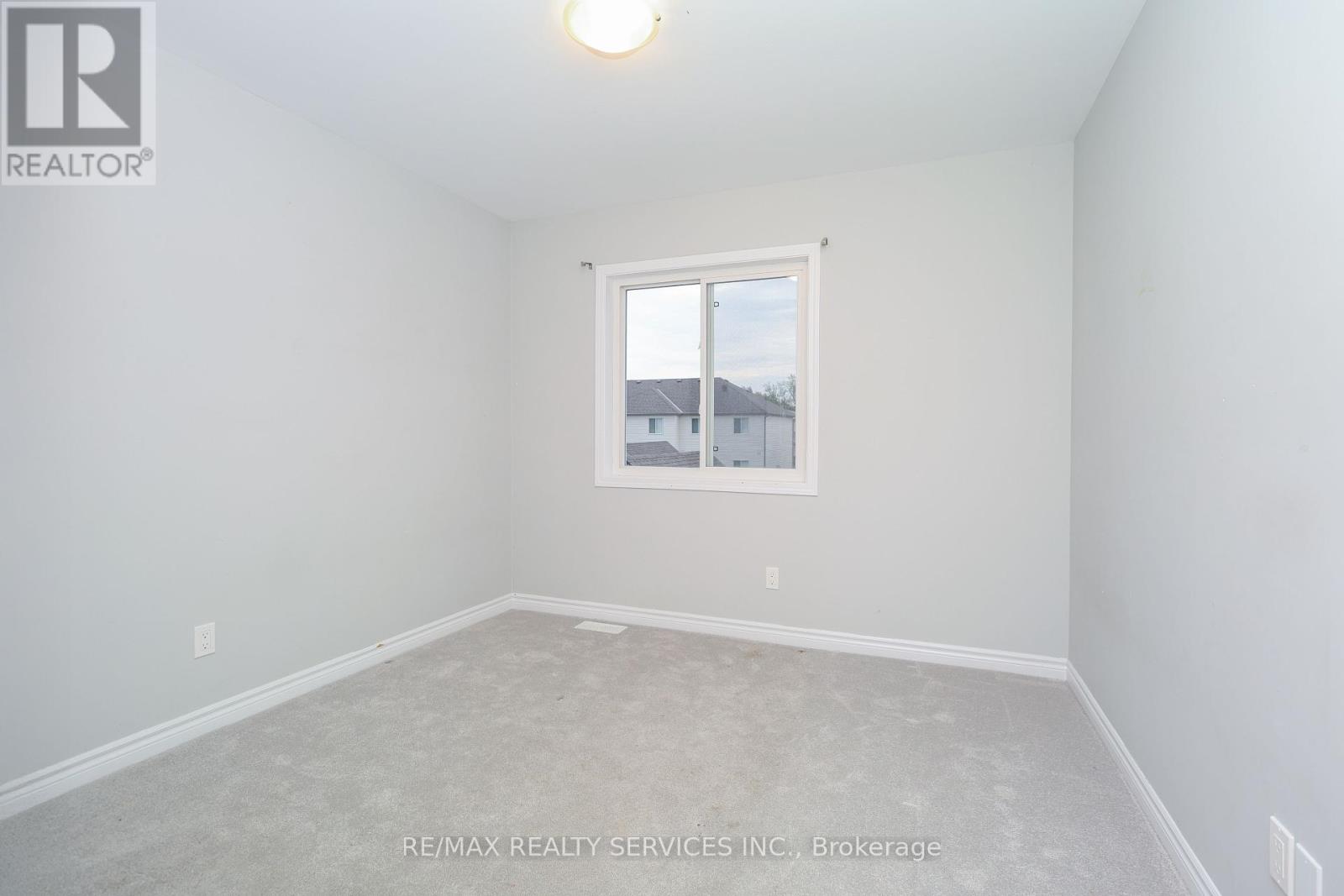 17 - 35 Perenack Avenue, Welland (Broadway), Ontario  L3C 2C6 - Photo 31 - X12447349