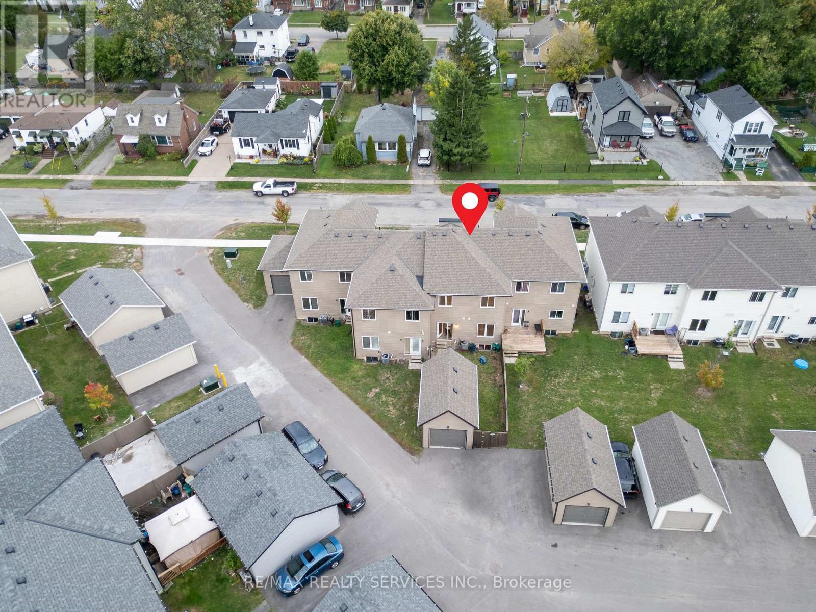 17 - 35 Perenack Avenue, Welland (Broadway), Ontario  L3C 2C6 - Photo 6 - X12447349