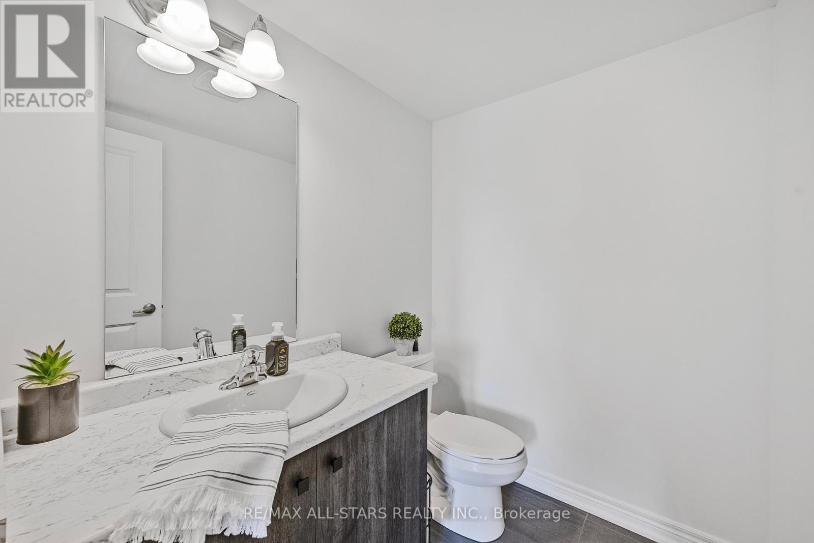 79 Dryden Lane, Hamilton (Mcquesten), Ontario  L8H 0B6 - Photo 23 - X12447436