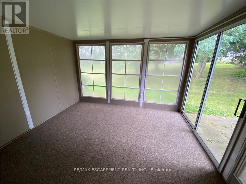 13 Szollosy Circle, Hamilton (Kennedy), Ontario  L9B 1T8 - Photo 16 - X12447446