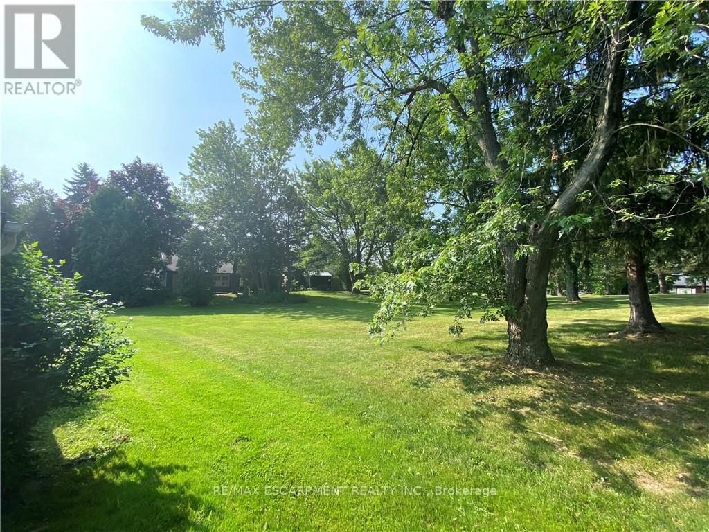 13 Szollosy Circle, Hamilton (Kennedy), Ontario  L9B 1T8 - Photo 18 - X12447446