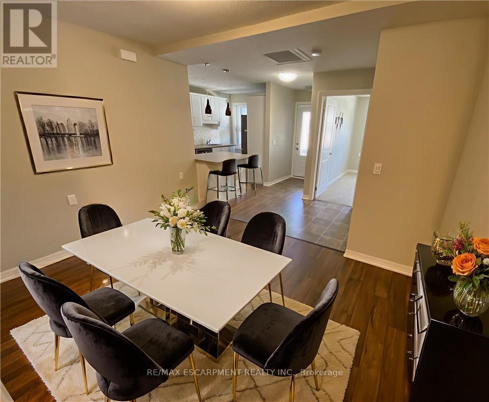 13 Szollosy Circle, Hamilton (Kennedy), Ontario  L9B 1T8 - Photo 9 - X12447446