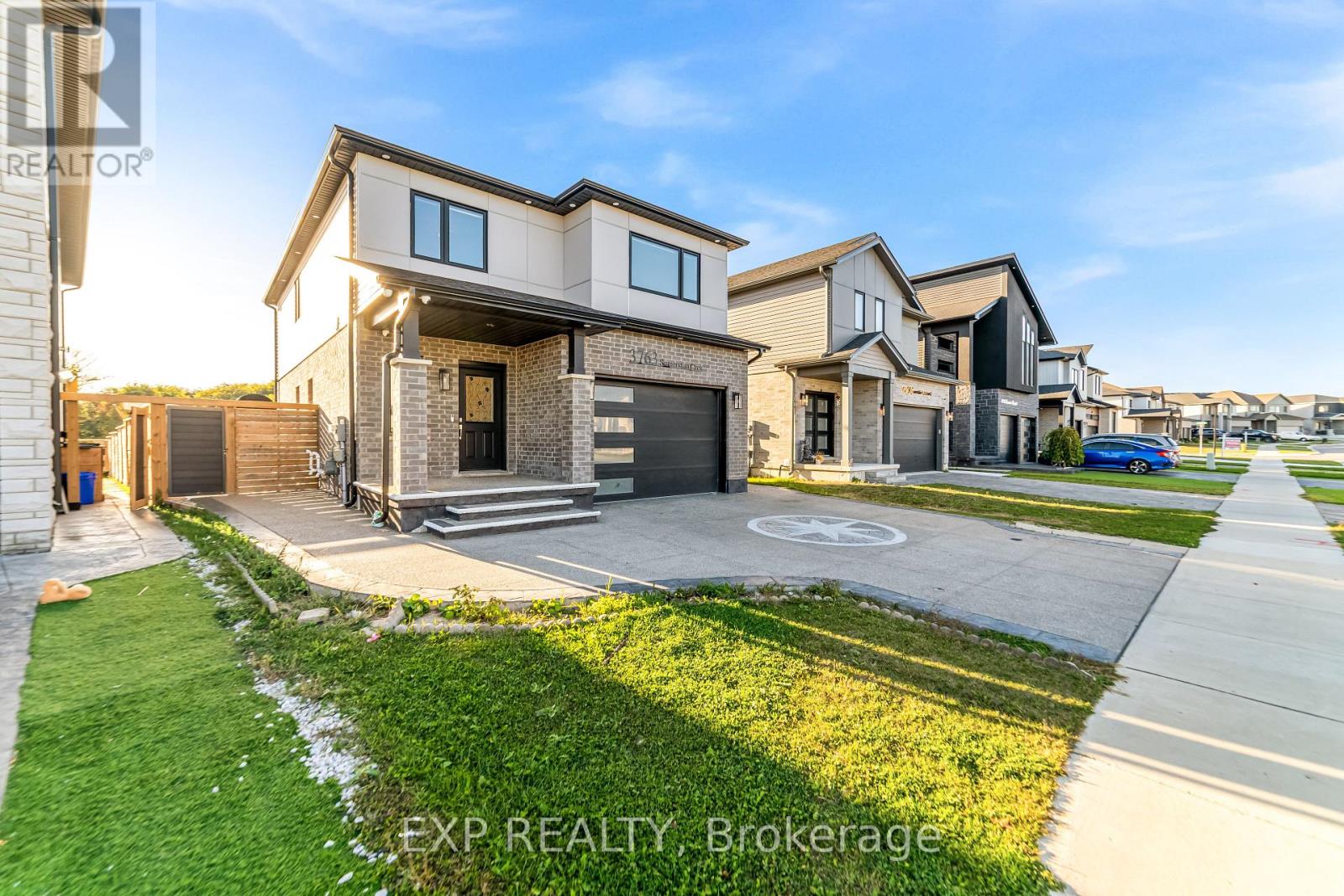 3763 Somerston Crescent, London South (South W), Ontario  N6L 0G1 - Photo 3 - X12447471