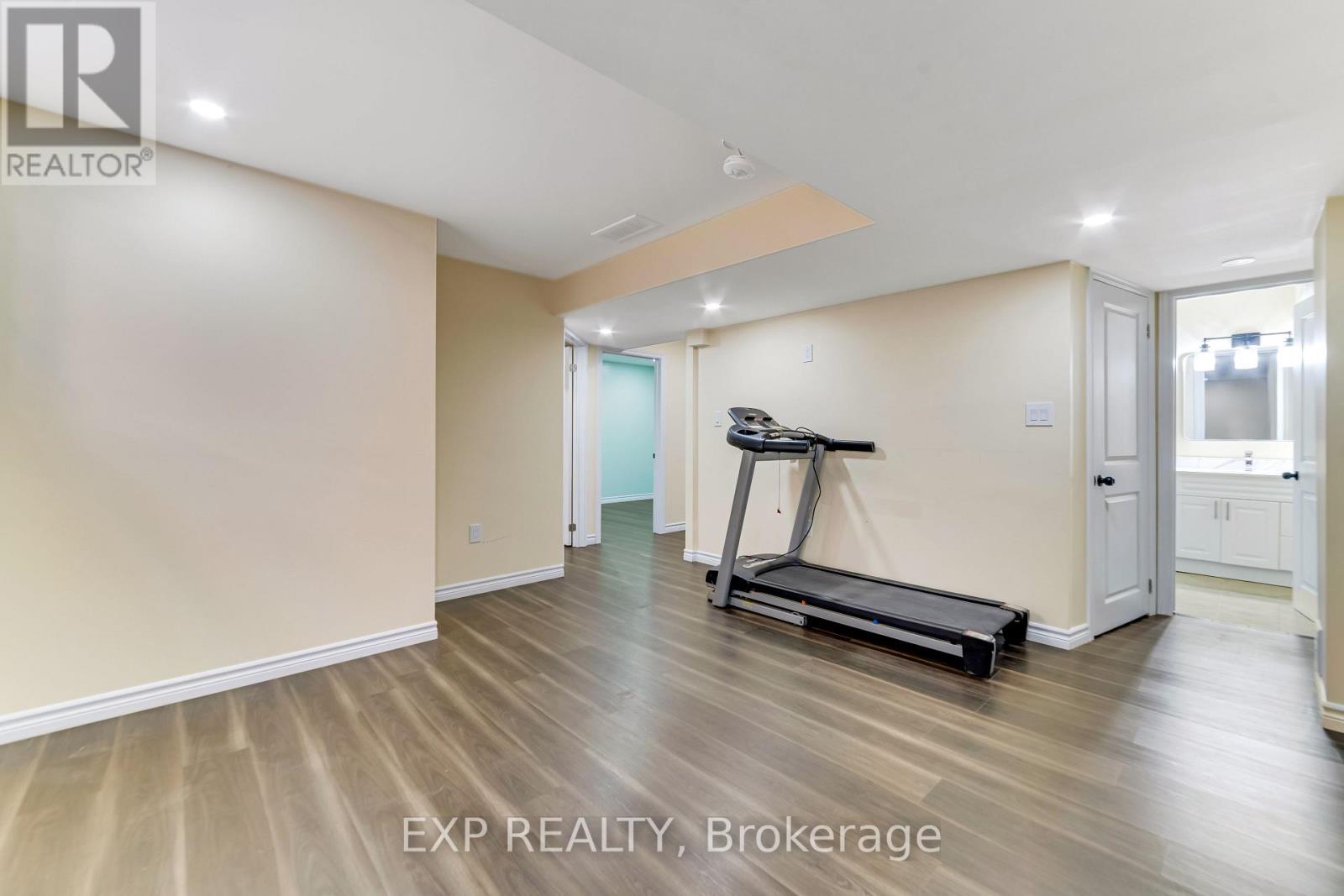 3763 Somerston Crescent, London South (South W), Ontario  N6L 0G1 - Photo 35 - X12447471