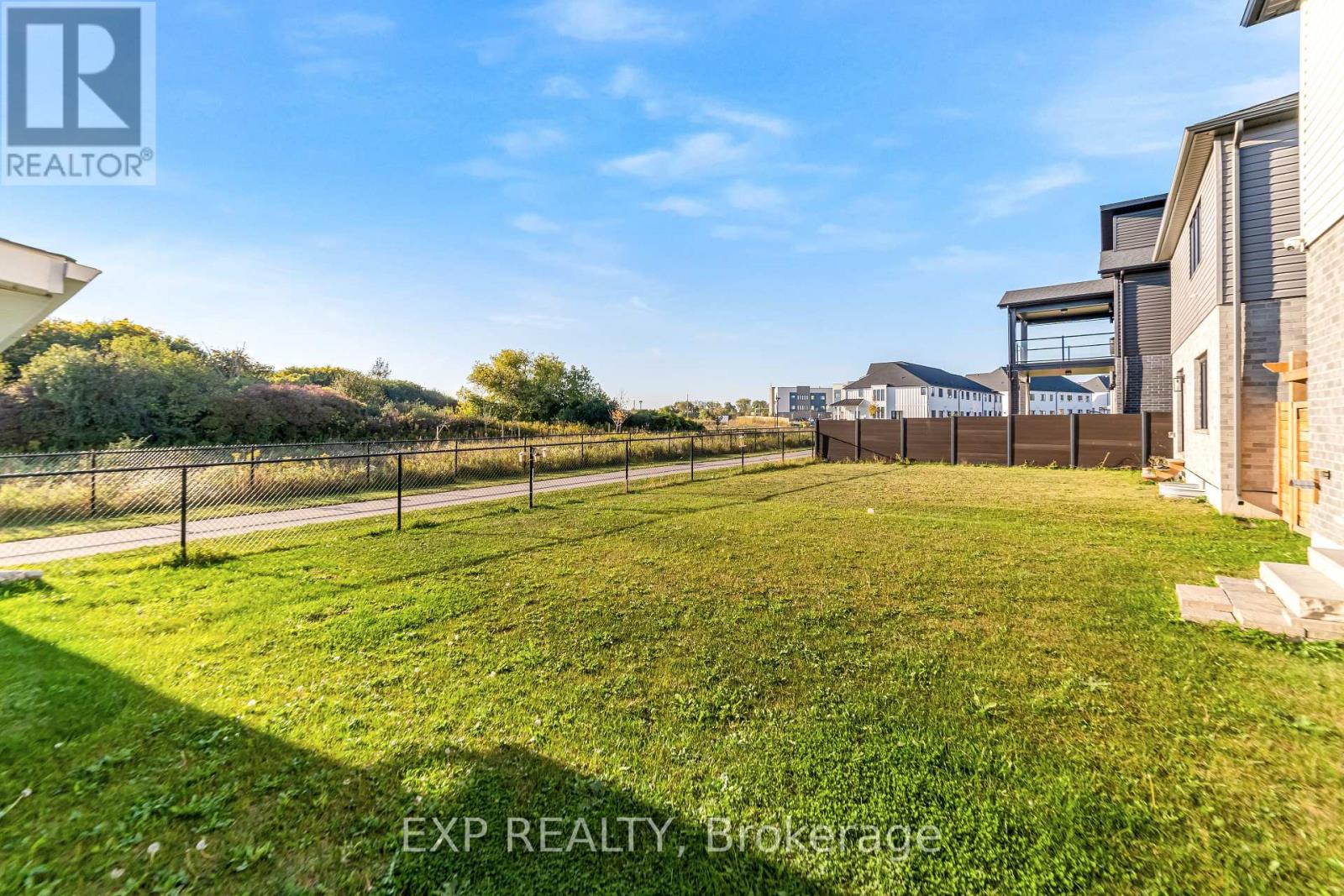 3763 Somerston Crescent, London South (South W), Ontario  N6L 0G1 - Photo 45 - X12447471