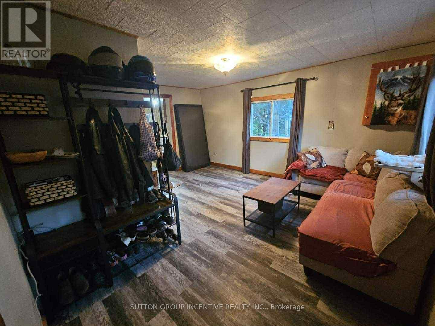 11823 Hwy 118, Dysart Et Al (Guilford), Ontario  K0M 1S0 - Photo 4 - X12447483