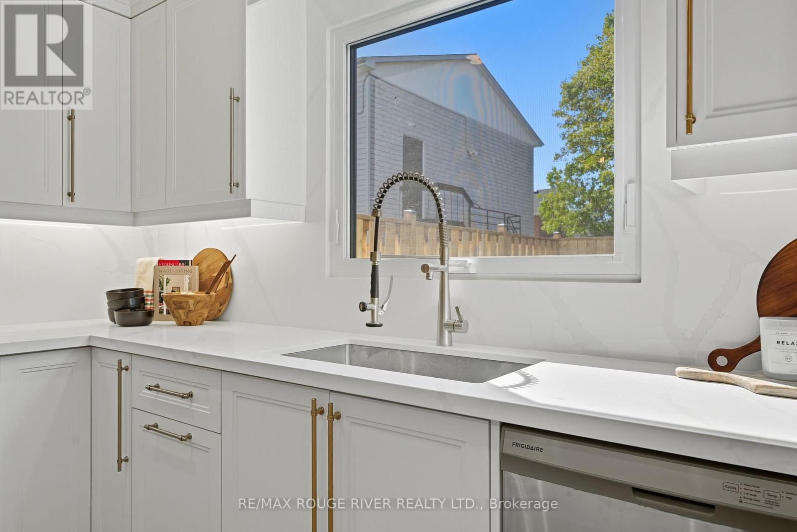 353 John Street, Cobourg, Ontario  K9A 3T4 - Photo 15 - X12447489