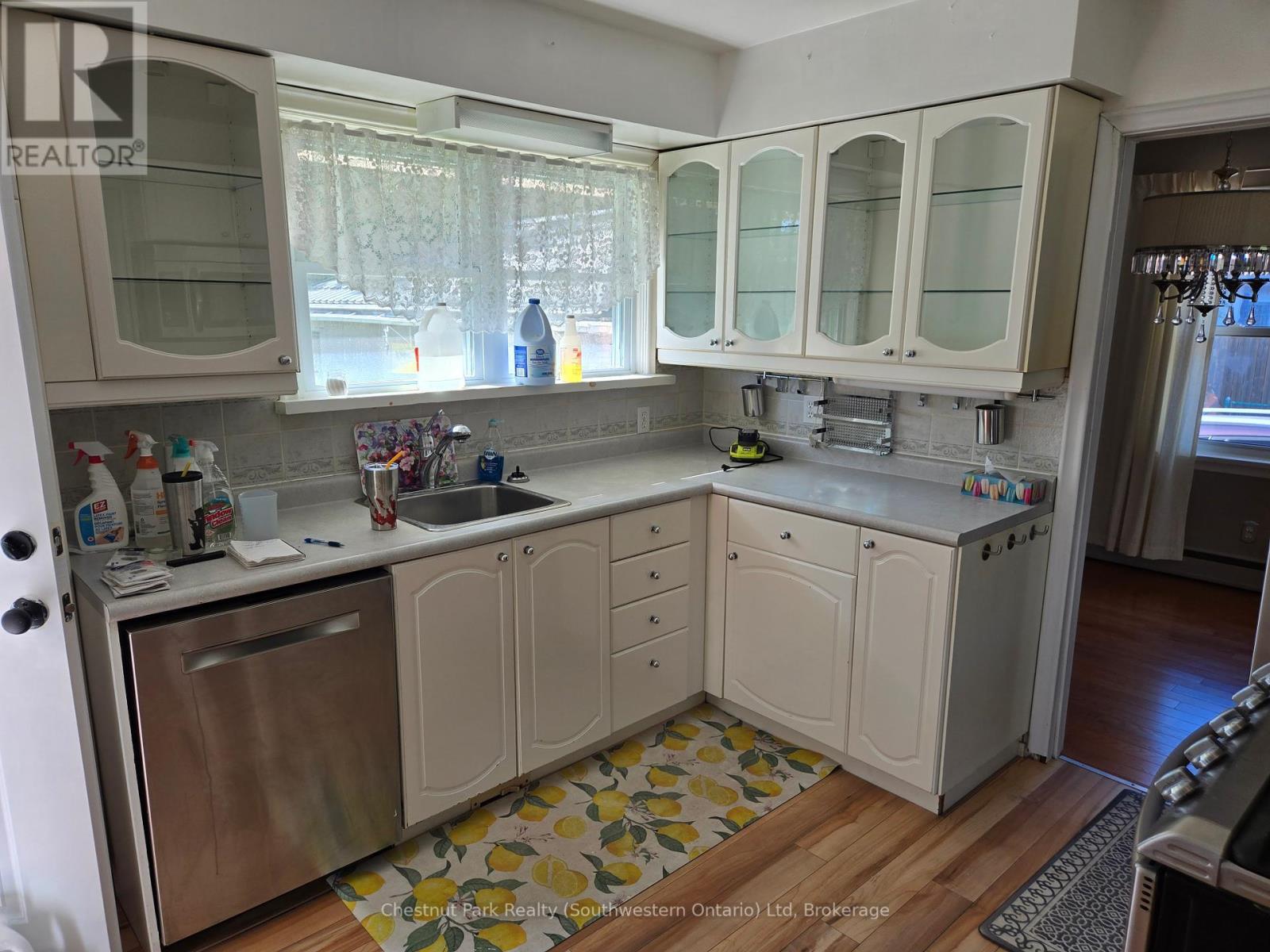 324 Stevenson Street N, Guelph, Ontario  N1E 5B8 - Photo 3 - X12447517
