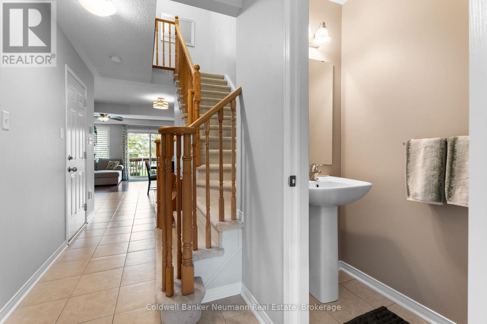 71 - 1035 Victoria Road S, Guelph, Ontario  N1L 0H5 - Photo 5 - X12447534