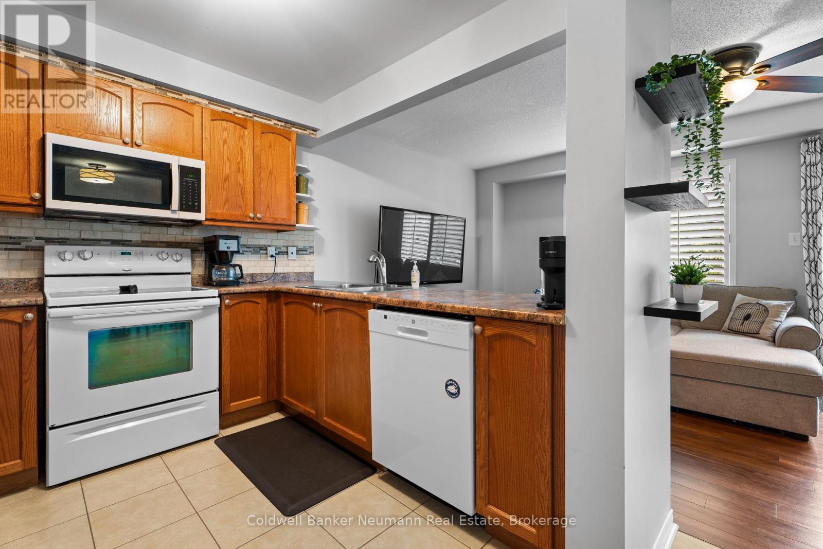 71 - 1035 Victoria Road S, Guelph, Ontario  N1L 0H5 - Photo 9 - X12447534