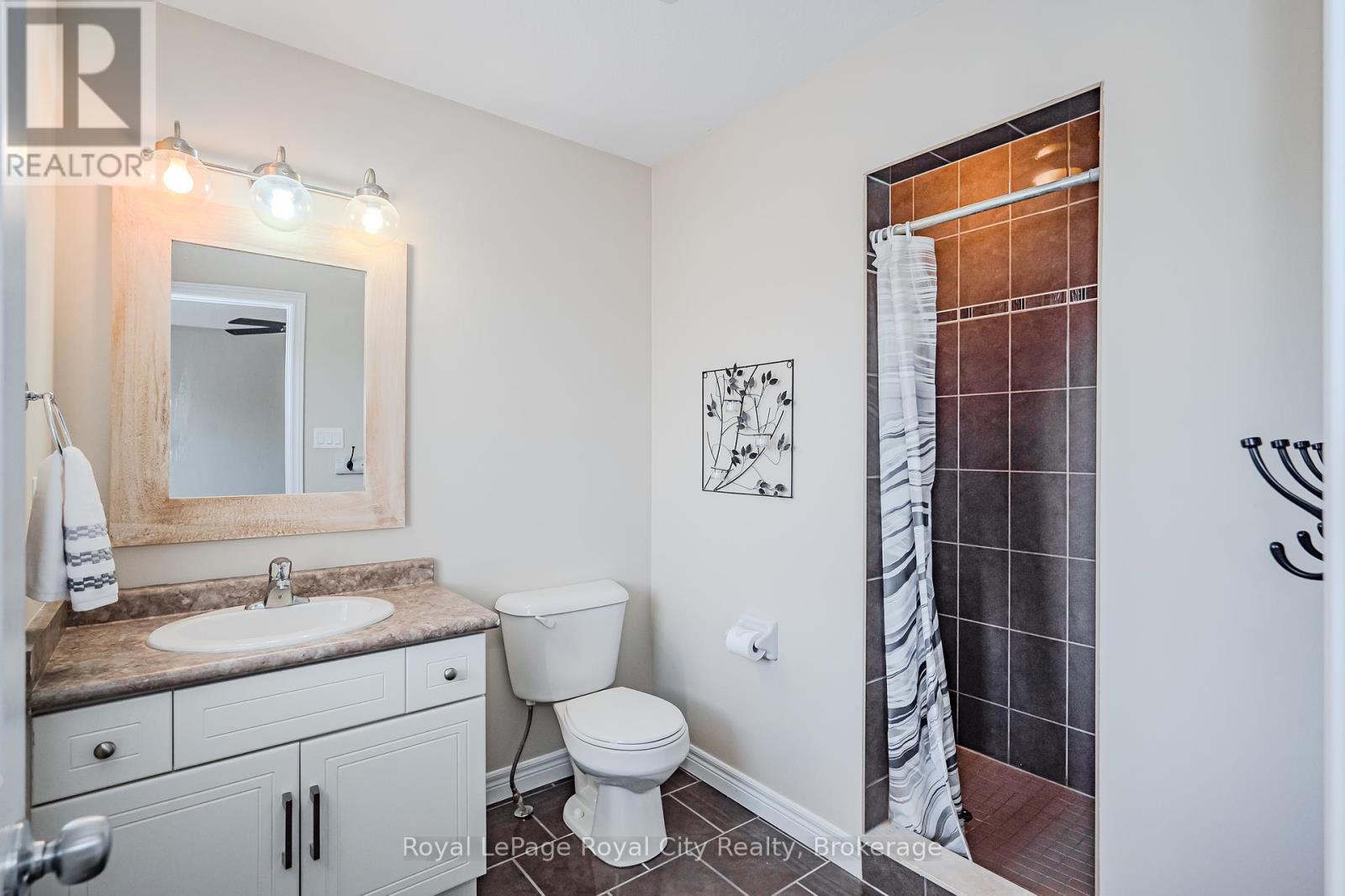 19 - 105 Bard Boulevard, Guelph, Ontario  N1L 0E2 - Photo 13 - X12447550