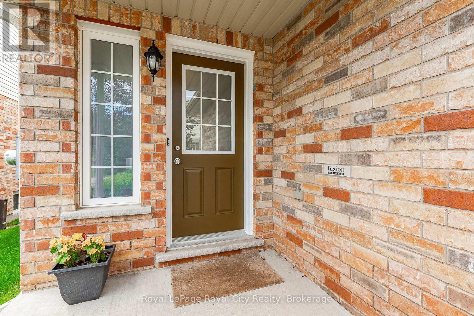 19 - 105 Bard Boulevard, Guelph, Ontario  N1L 0E2 - Photo 2 - X12447550