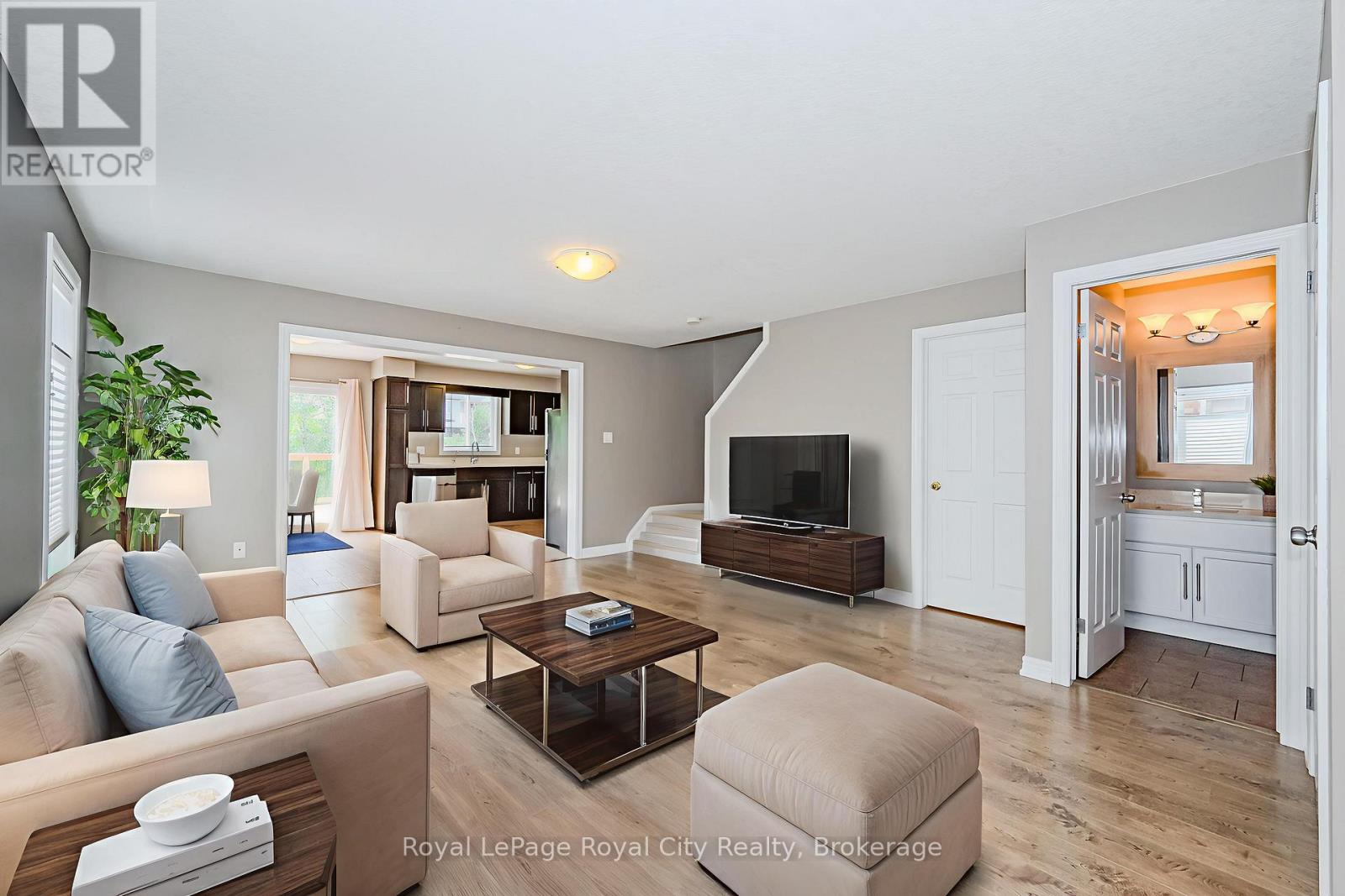 19 - 105 Bard Boulevard, Guelph, Ontario  N1L 0E2 - Photo 4 - X12447550