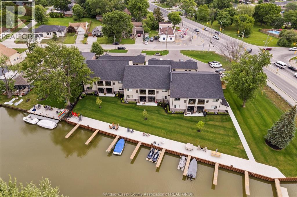 MLS# 25025416: 191 EAST PUCE ROAD Unit# 10, Lakeshore, Canada