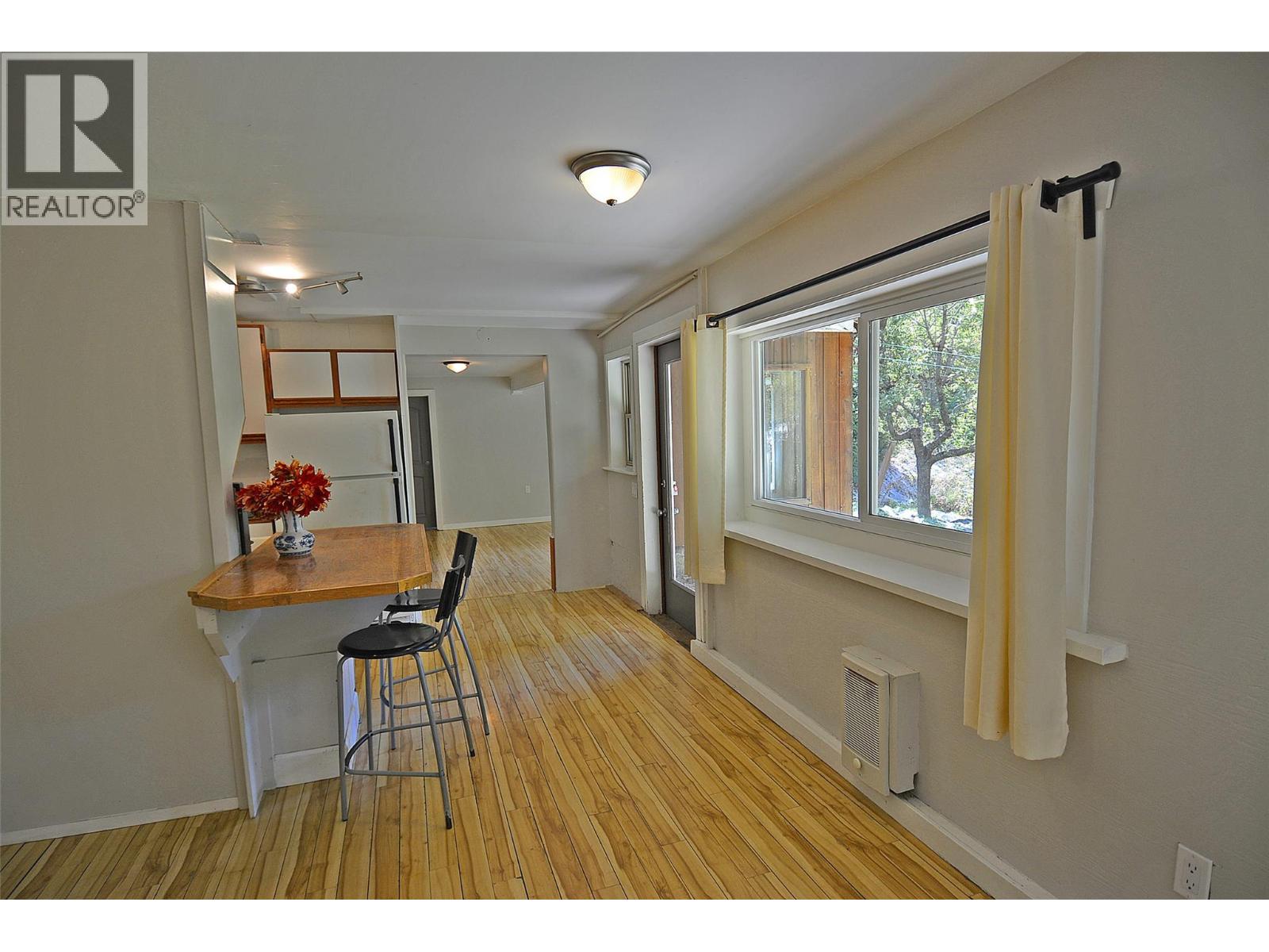 2022 Creek Street, Nelson, British Columbia  V1L 1M7 - Photo 32 - 10350025