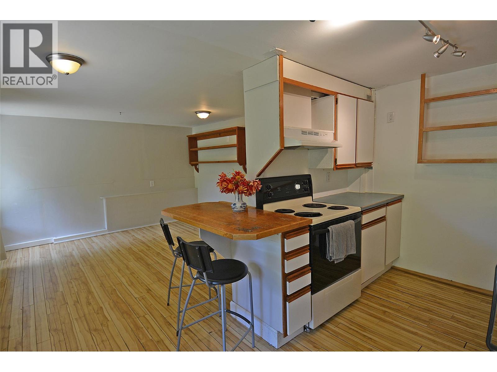 2022 Creek Street, Nelson, British Columbia  V1L 1M7 - Photo 35 - 10350025