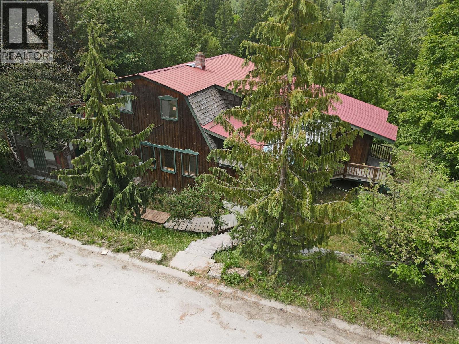 2022 Creek Street, Nelson, British Columbia  V1L 1M7 - Photo 50 - 10350025