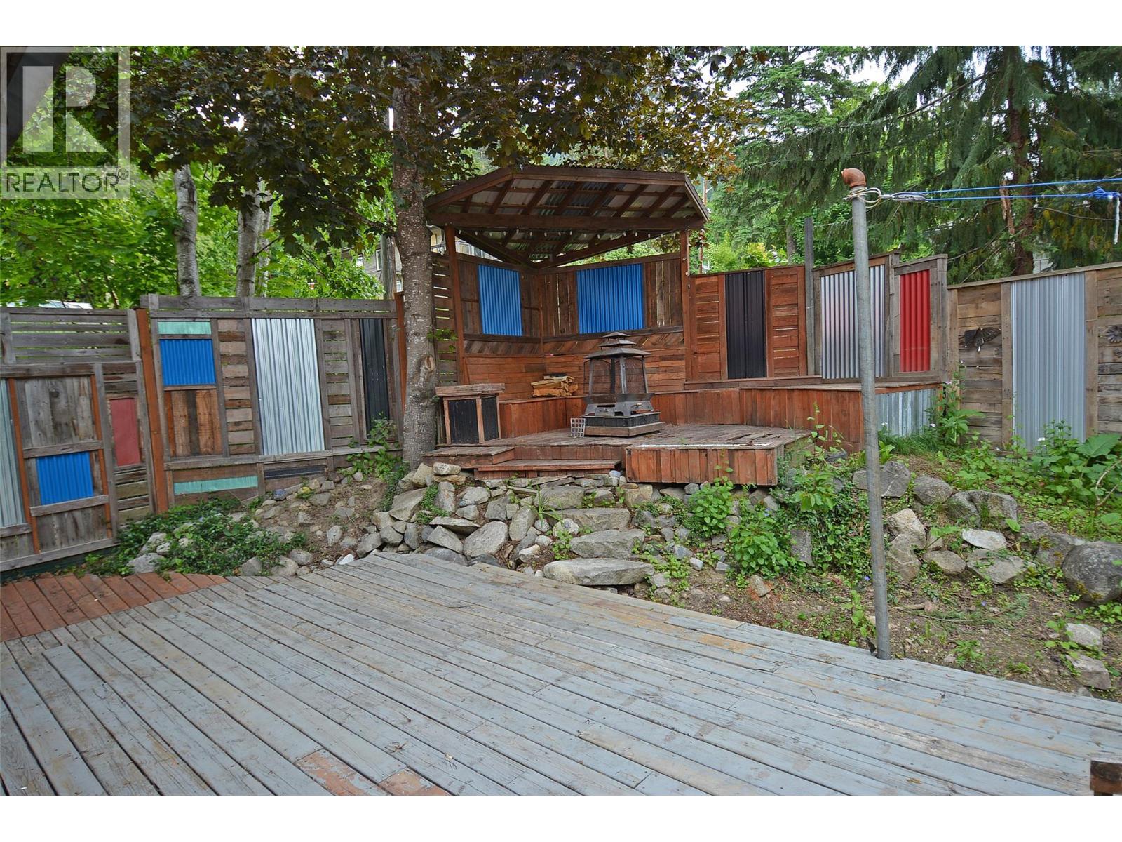 2022 Creek Street, Nelson, British Columbia  V1L 1M7 - Photo 57 - 10350025