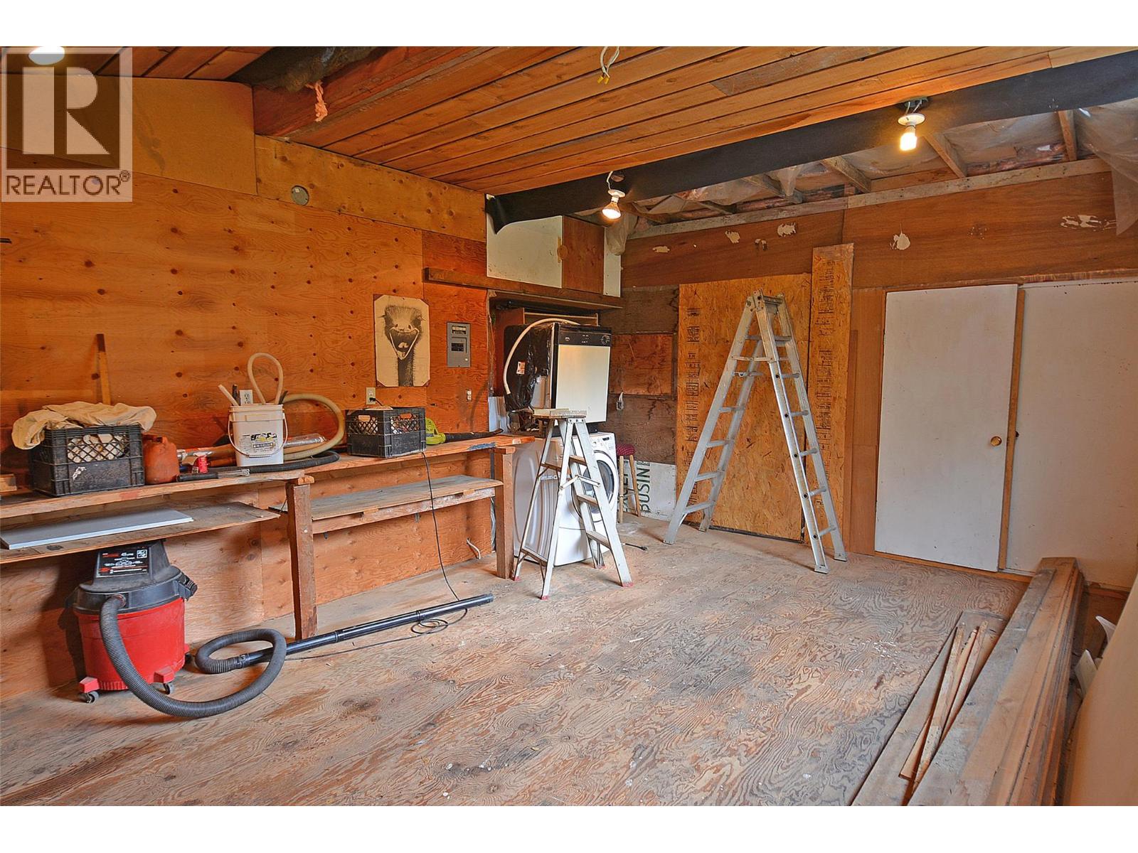 2022 Creek Street, Nelson, British Columbia  V1L 1M7 - Photo 53 - 10350025