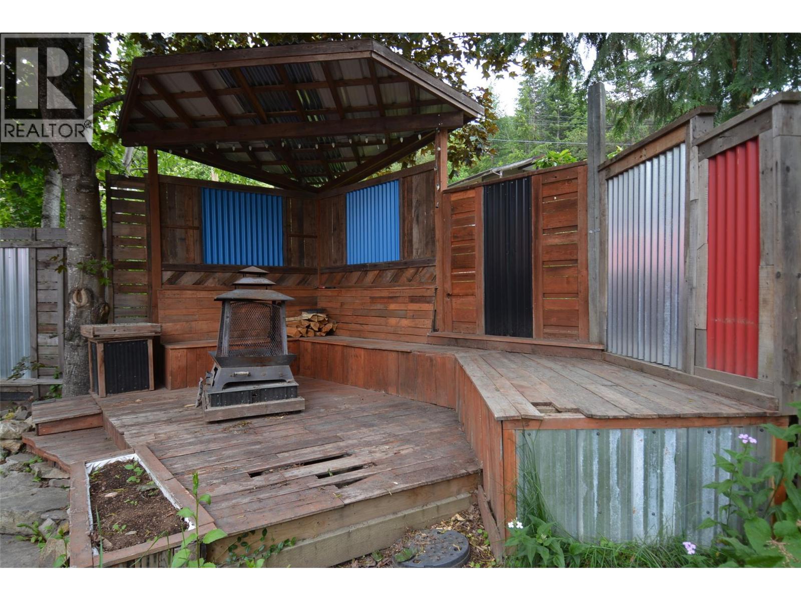 2022 Creek Street, Nelson, British Columbia  V1L 1M7 - Photo 55 - 10350025