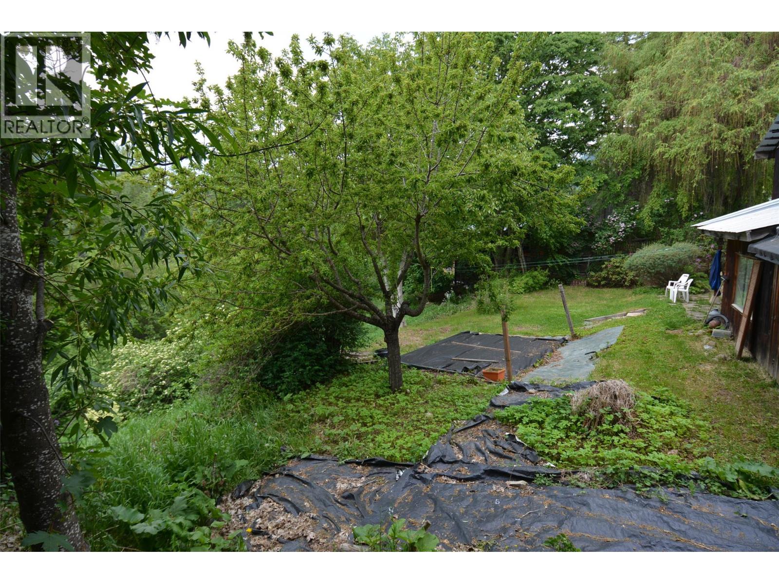 2022 Creek Street, Nelson, British Columbia  V1L 1M7 - Photo 65 - 10350025