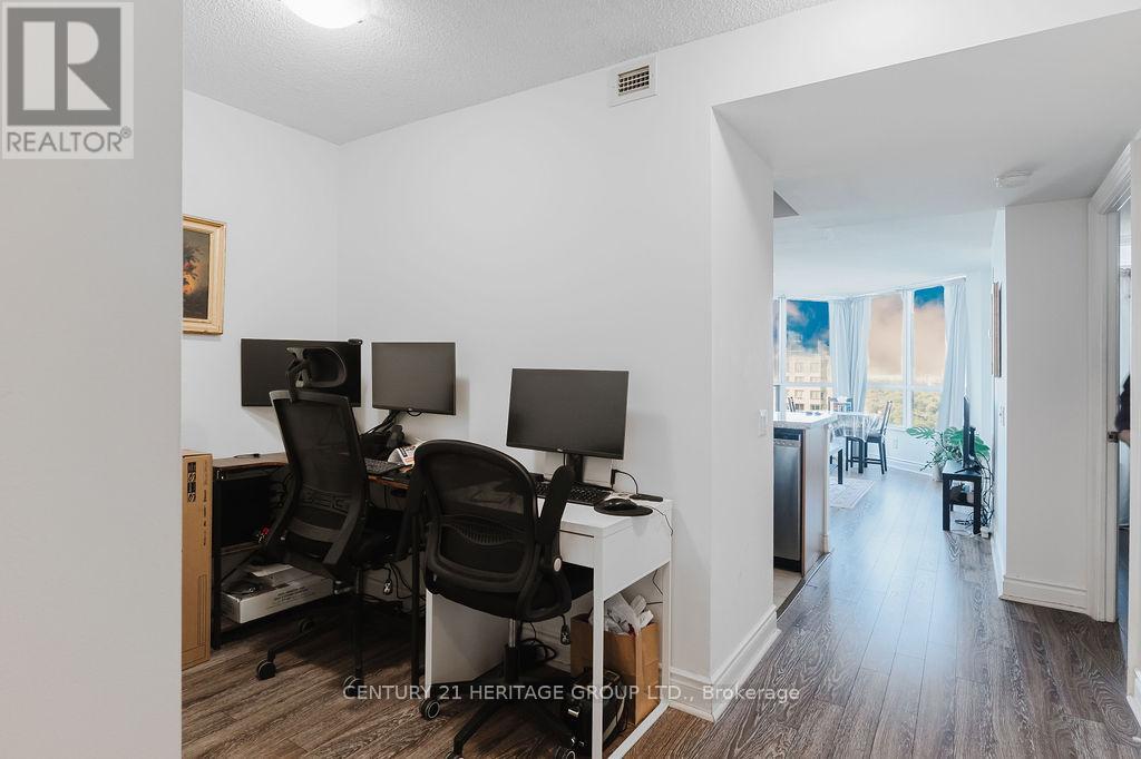 2009 - 10 Northtown Way, Toronto, Ontario  M2N 7L4 - Photo 6 - C12437978