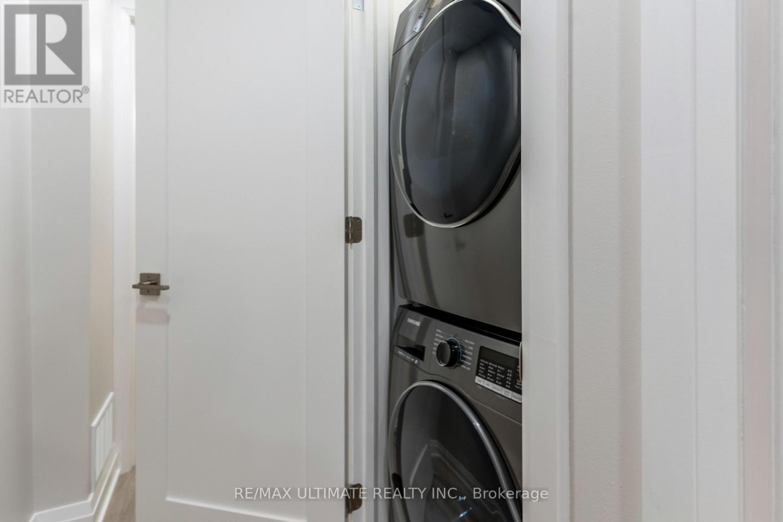 Bsmt - 29 Brookmount Road, Toronto, Ontario  M4L 3M9 - Photo 15 - E12434410