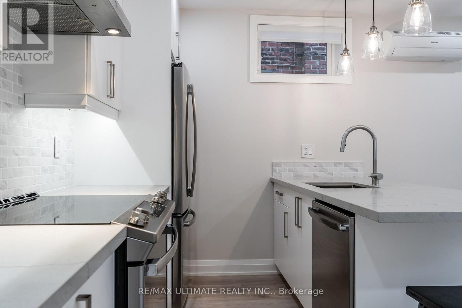 Bsmt - 29 Brookmount Road, Toronto, Ontario  M4L 3M9 - Photo 9 - E12434410