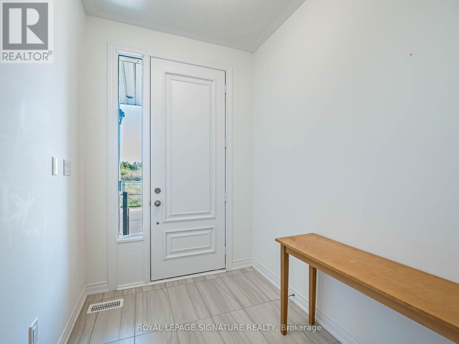 28 Dockside Way, Whitby (Port Whitby), Ontario  L1N 0M6 - Photo 4 - E12447288