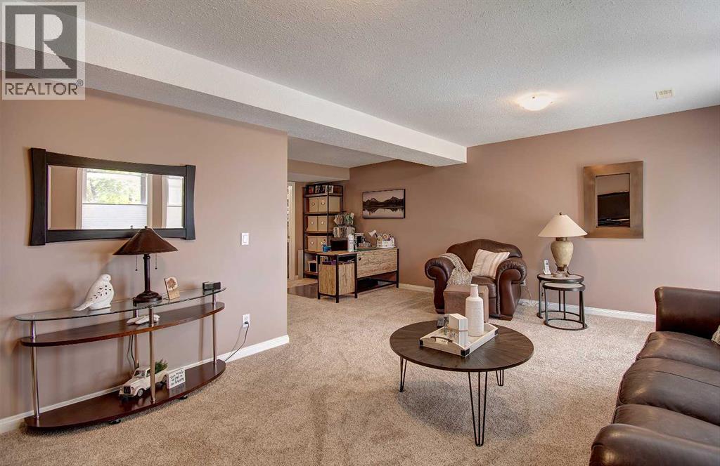 155 Royal Manor Nw, Calgary, Alberta  T3G 0A6 - Photo 30 - A2259518