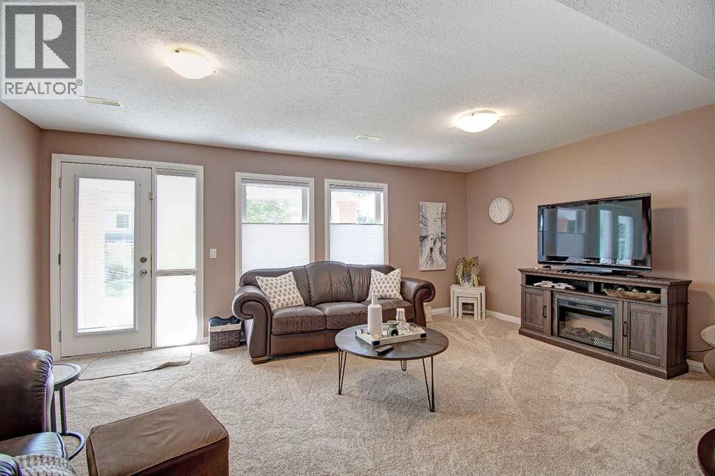 155 Royal Manor Nw, Calgary, Alberta  T3G 0A6 - Photo 32 - A2259518