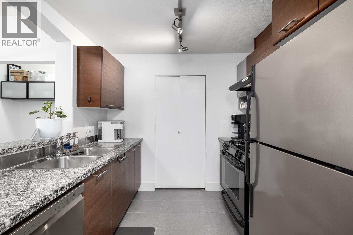 316 9233 Ferndale Road, Richmond, British Columbia  V6Y 0B8 - Photo 10 - R3055600
