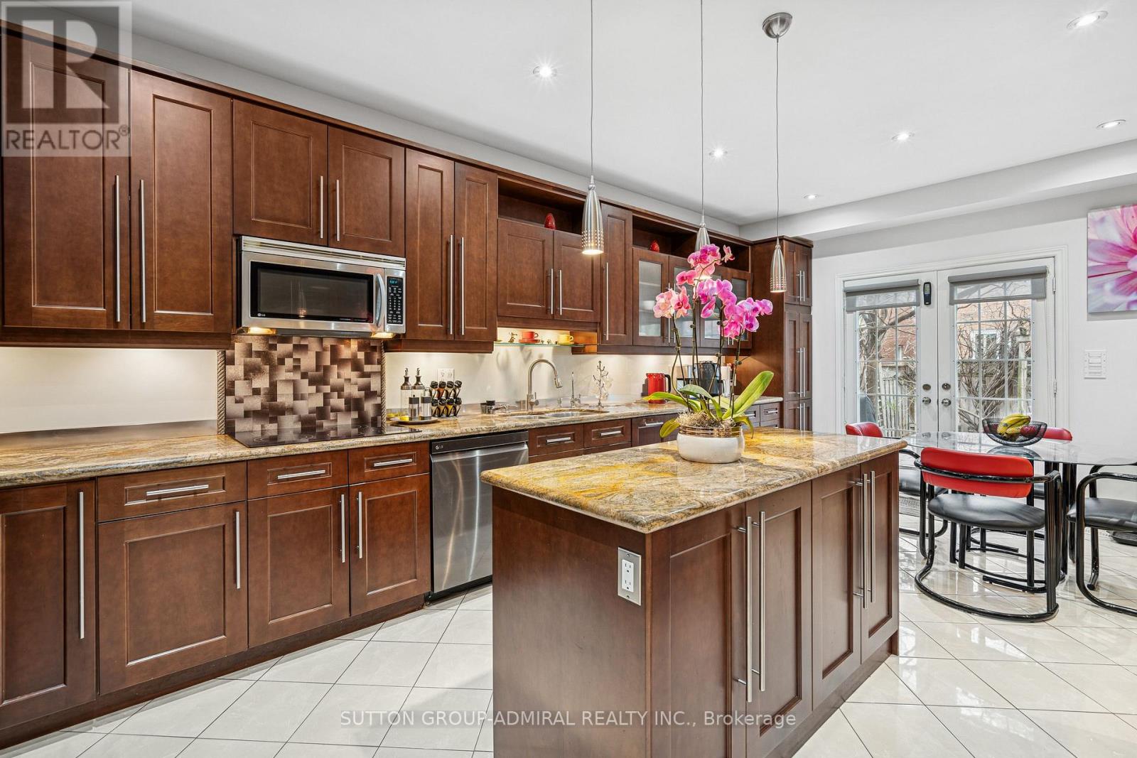 63 Vivaldi Drive, Vaughan, Ontario  L4J 8Z4 - Photo 12 - N12416222