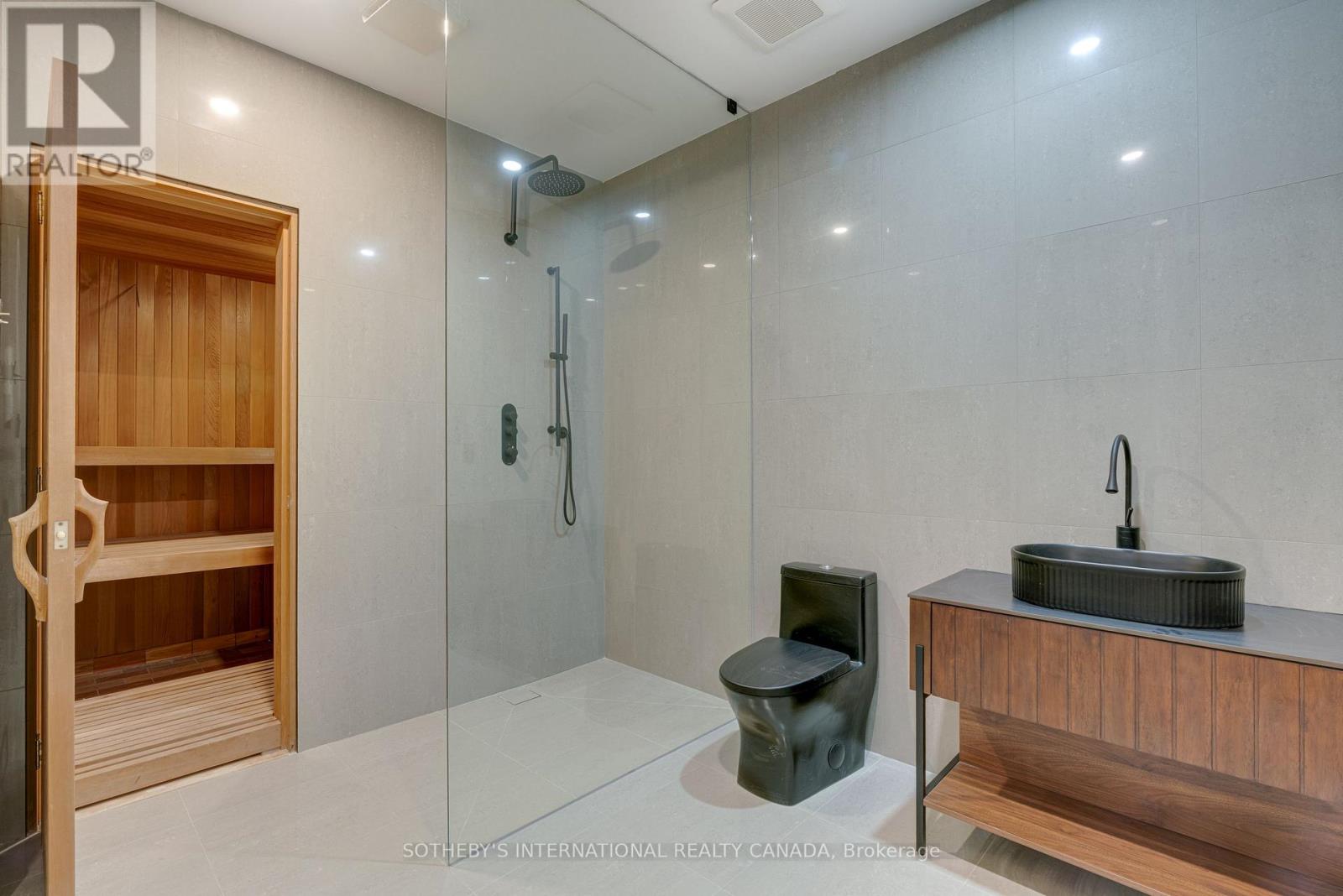 85 Cowan Drive, Vaughan, Ontario  L4L 7H4 - Photo 29 - N12433562