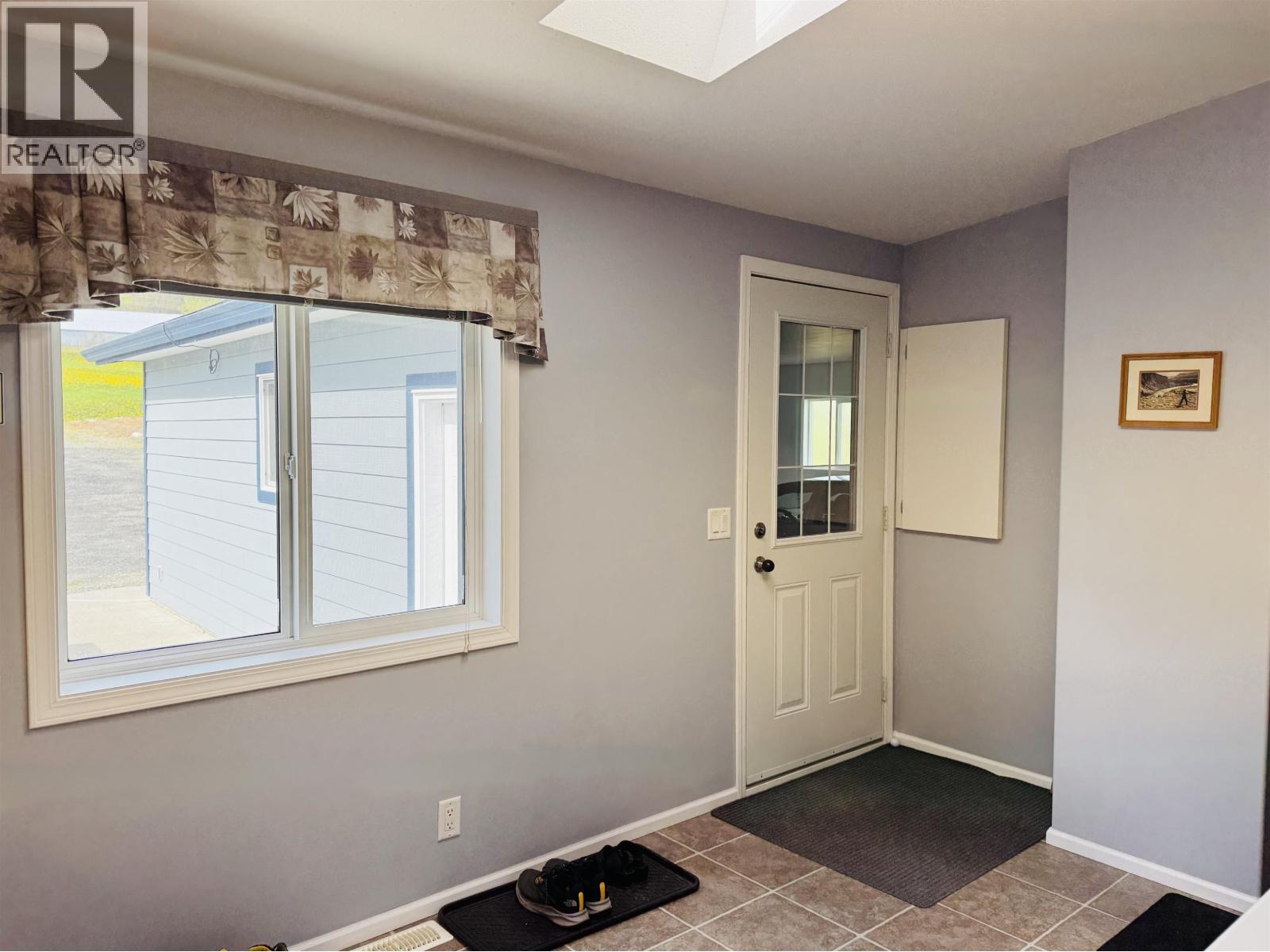 3722 Carson Road, 150 Mile House, British Columbia  V0K 2G0 - Photo 32 - R3003947