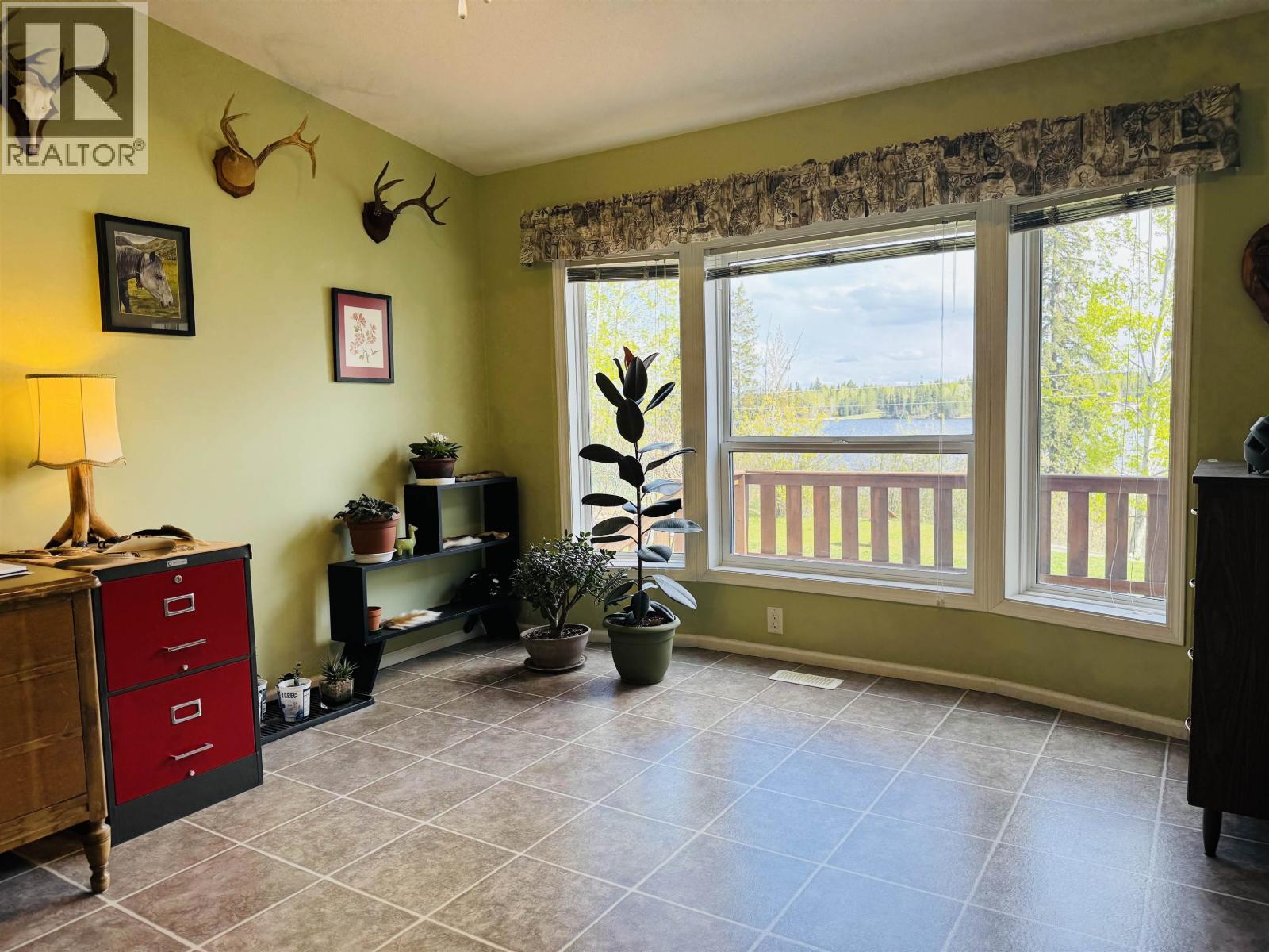 3722 Carson Road, 150 Mile House, British Columbia  V0K 2G0 - Photo 23 - R3003947