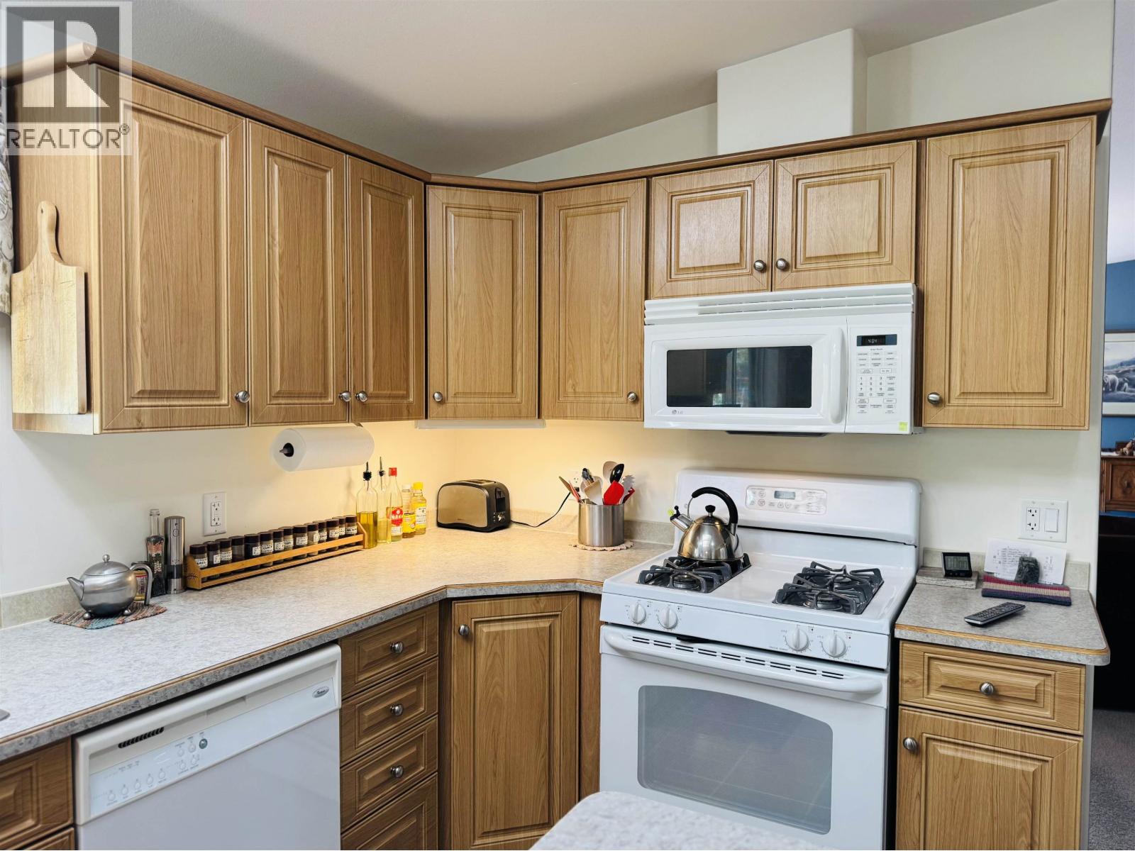 3722 Carson Road, 150 Mile House, British Columbia  V0K 2G0 - Photo 16 - R3003947