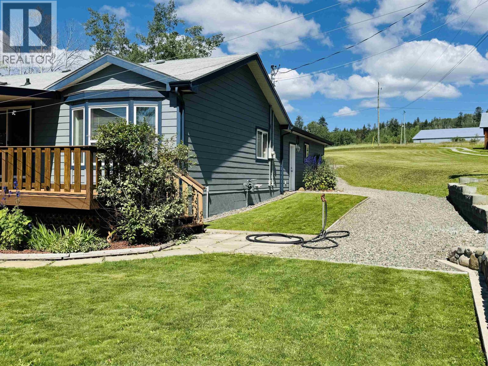 3722 Carson Road, 150 Mile House, British Columbia  V0K 2G0 - Photo 9 - R3003947