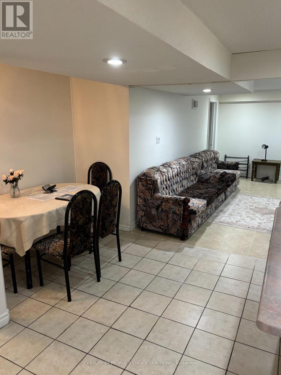 Bsmt - 203 Drinkwater Road, Brampton, Ontario  L6Y 4Z3 - Photo 6 - W12445768