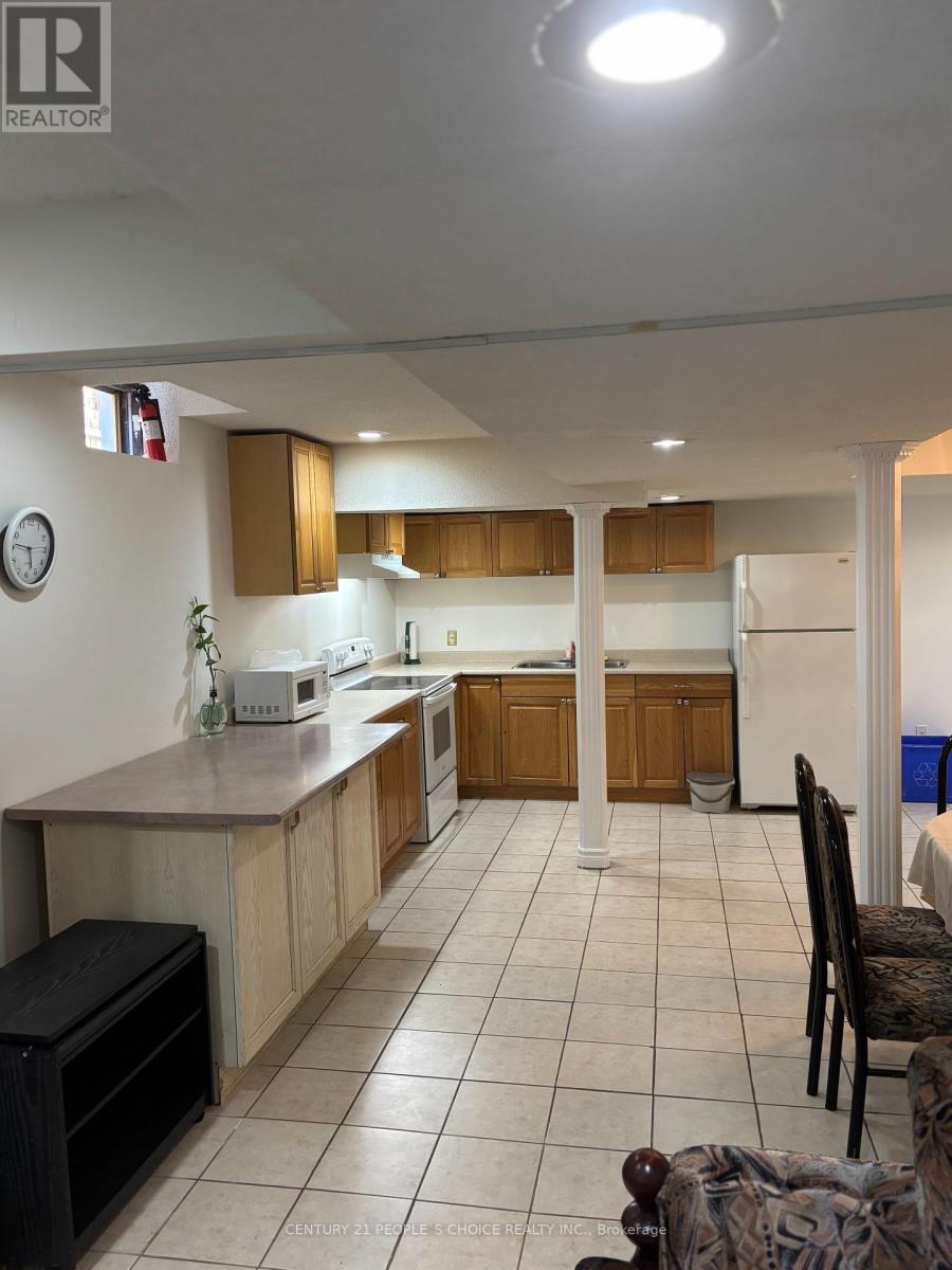 Bsmt - 203 Drinkwater Road, Brampton, Ontario  L6Y 4Z3 - Photo 3 - W12445768
