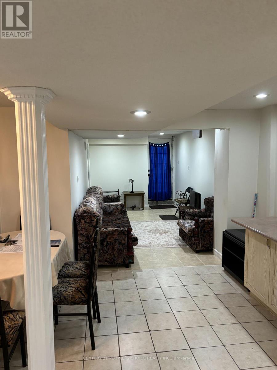 Bsmt - 203 Drinkwater Road, Brampton, Ontario  L6Y 4Z3 - Photo 5 - W12445768