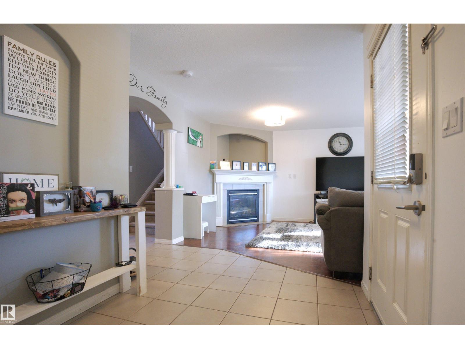 9328 107 Av Nw, Edmonton, Alberta  T5H 0T5 - Photo 4 - E4461024