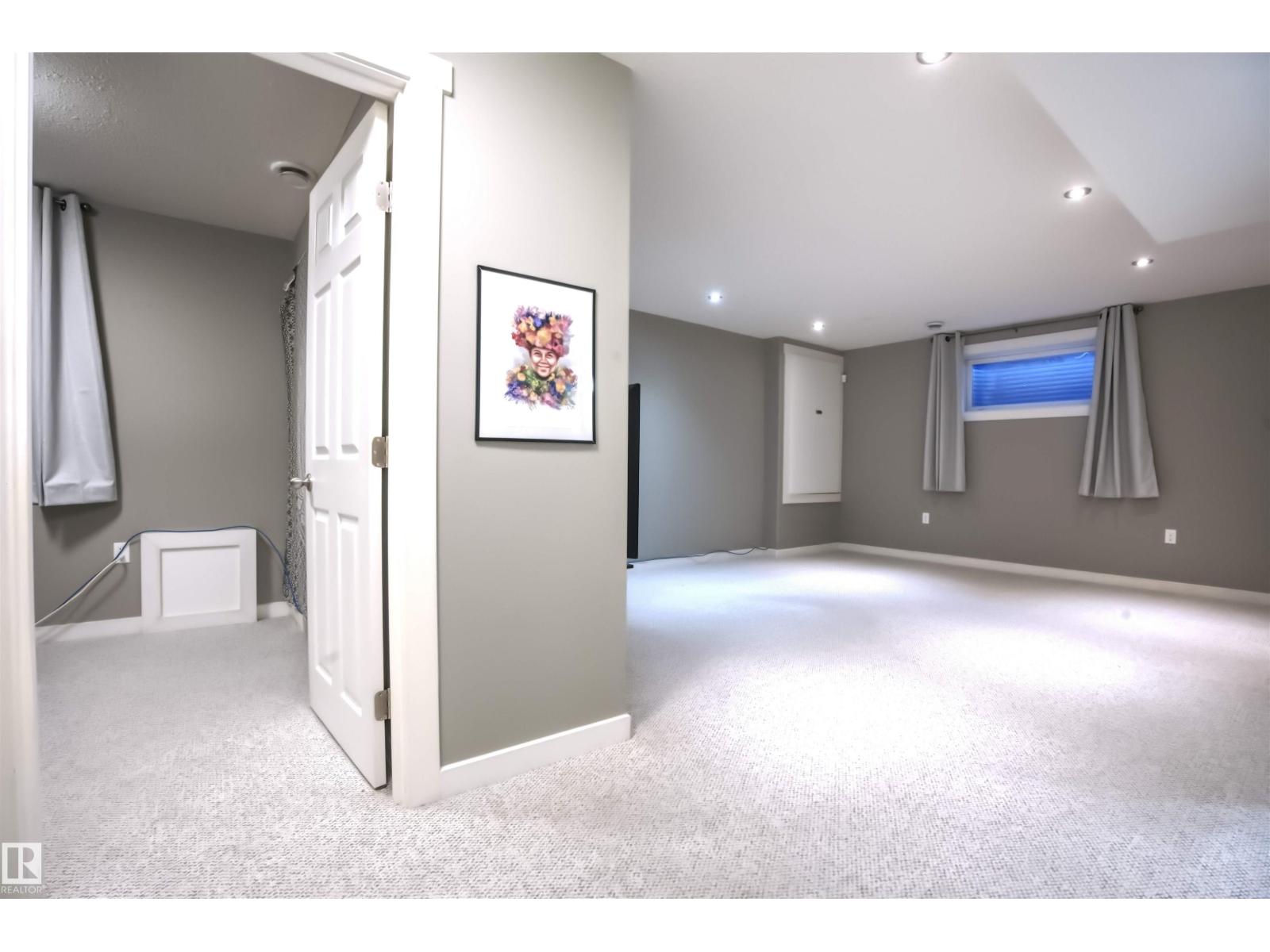 9328 107 Av Nw, Edmonton, Alberta  T5H 0T5 - Photo 43 - E4461024
